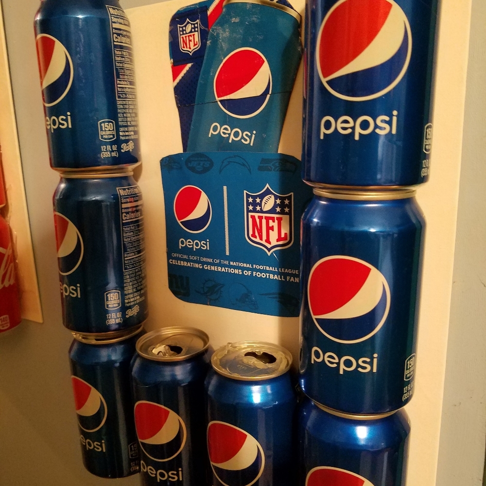 Handmade Pepsi Wall Hanging Decor I made this on a 11×14 canvas board. Please - Picture 6 of 8